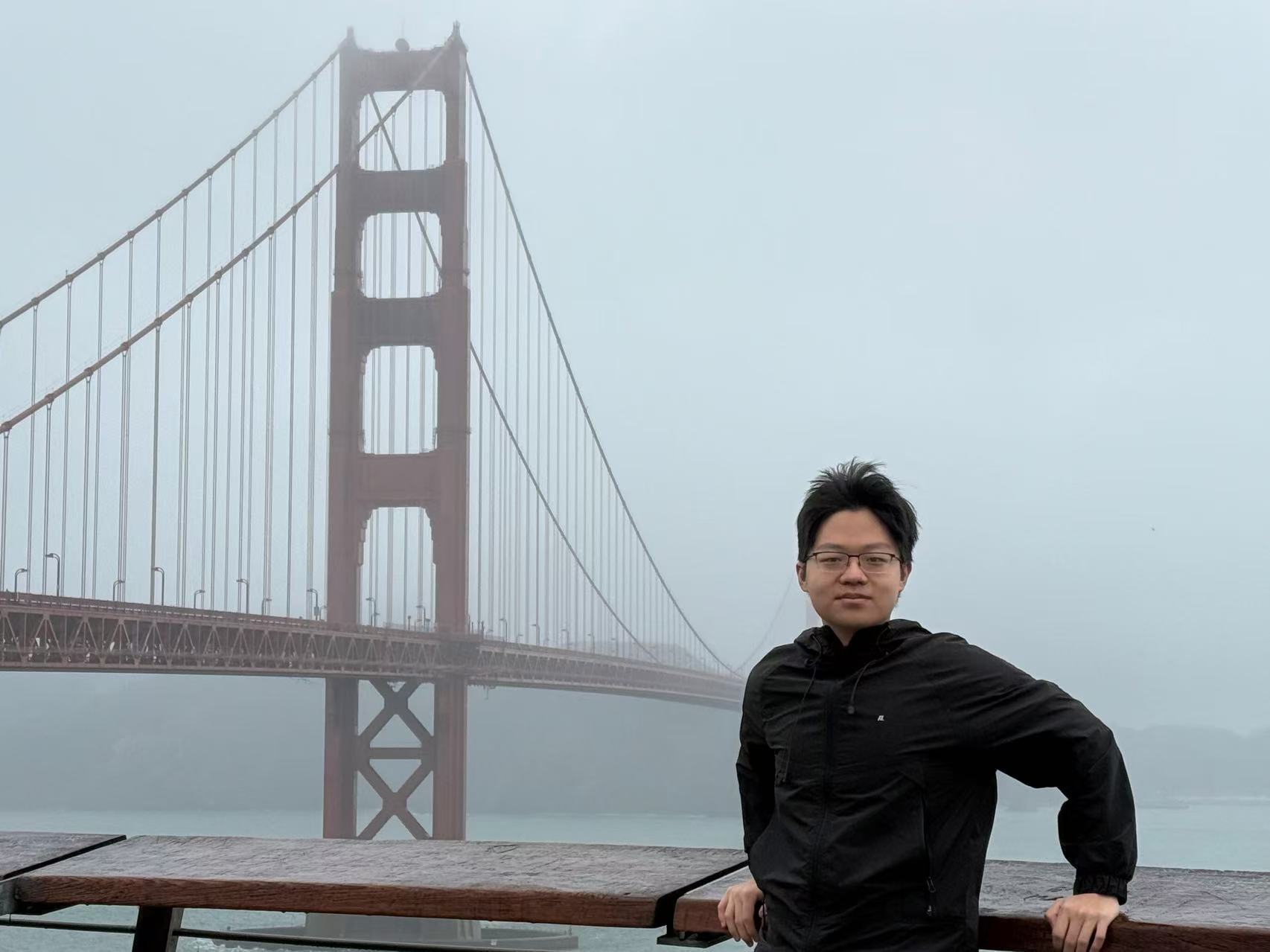 袁诗鸿首页照片