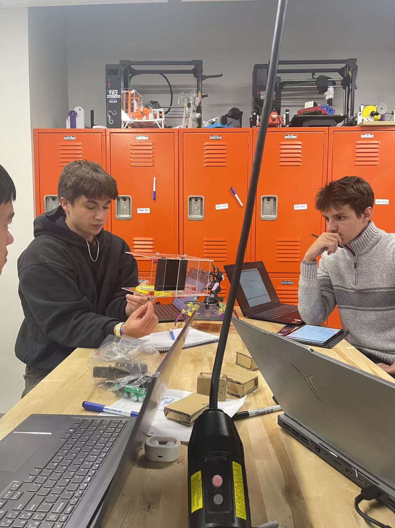 ME370 robot hero photo