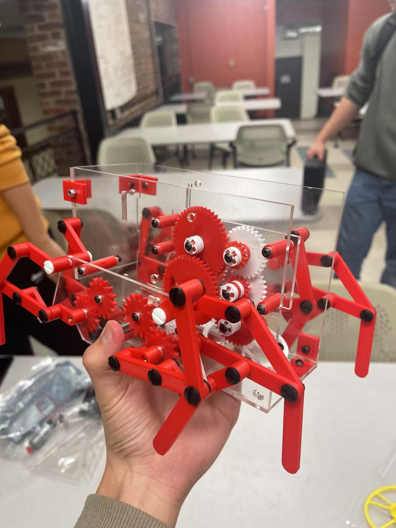 ME370 robot detail photo 3